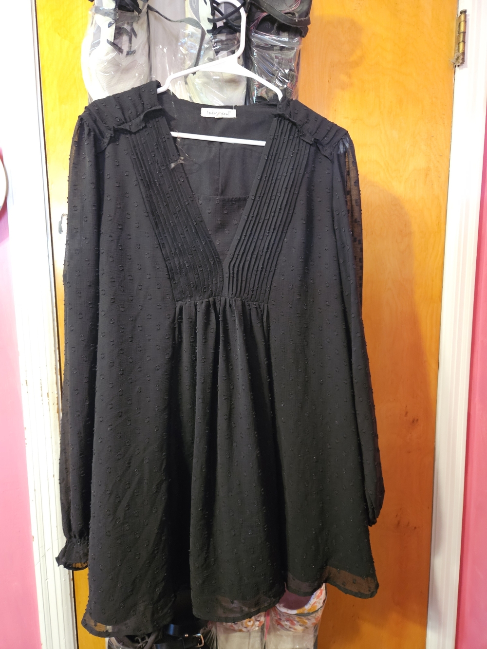 indigo soul Black Long-Sleeve Pintuck V-Neck Shirt